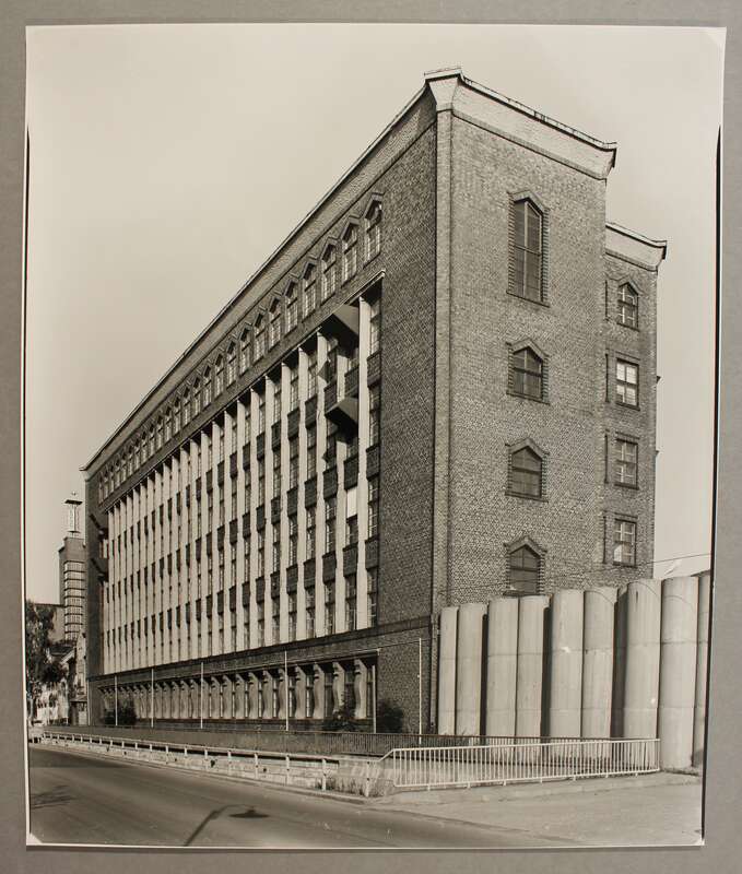 Strumpffabrik Friedrich und Kurt Tauscher, Oberlungwitz, Friedrich Wagner-Poltrock, 1928