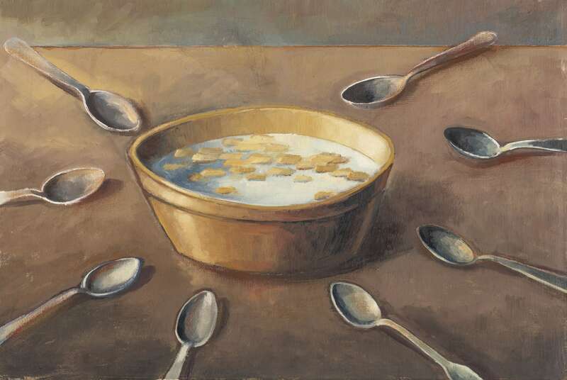 8 Löffel und eine Schüssel Milchsuppe